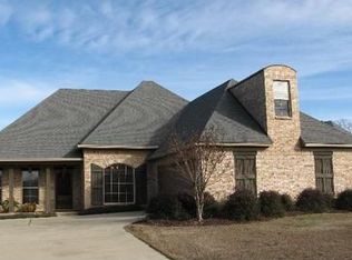 106 Jorn Cir, Canton, MS 39046