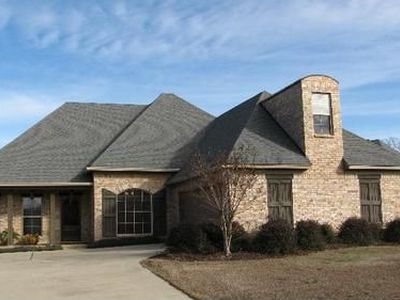 106 Jorn Cir, Canton, MS, 39046