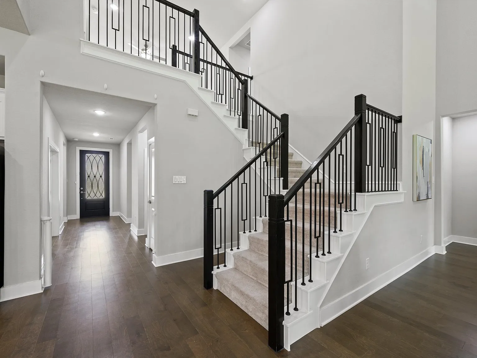 4 bed, 3372 sqft, $3,900 — Photo 2
