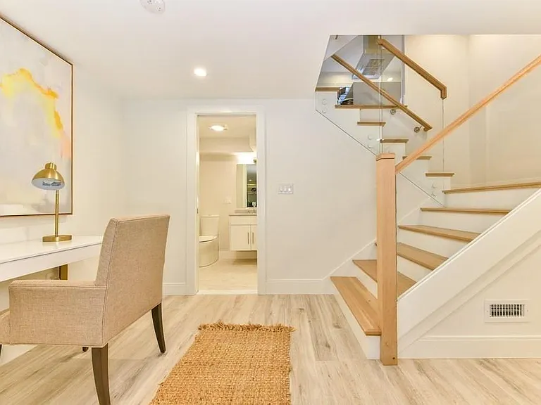 123 Walden St — Photo 23