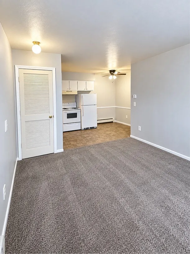 1017 Legrand Dr — Photo 3