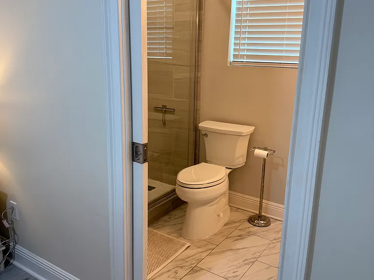 4202 W Palmira Ave — Photo 17