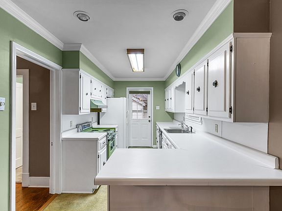 5th image of 426 N Fowlkes Ave