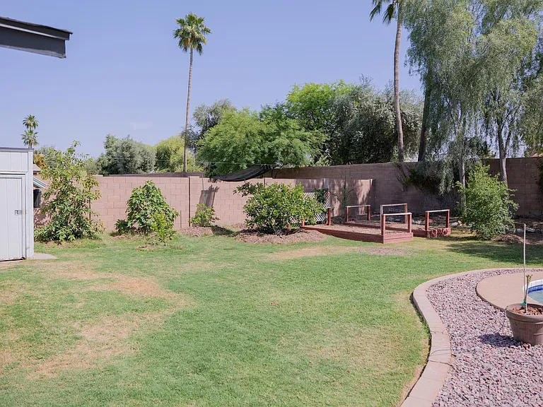 1905 E Pegasus Dr — Photo 14
