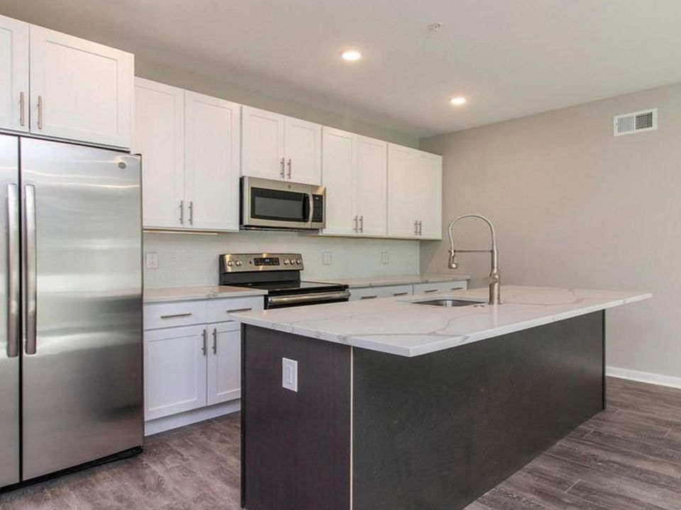 1st image of 1522 N 7th St #1R