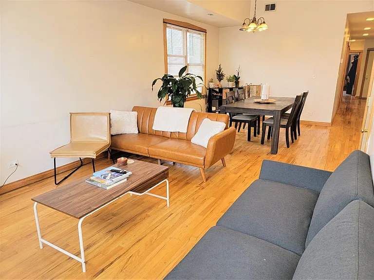 554 W 43rd St #2 — Photo 2