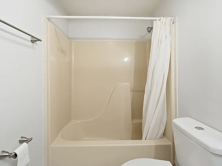 78 Belmont Ave #B — Photo 15