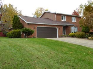 52 Plantation Dr, Uniontown, PA