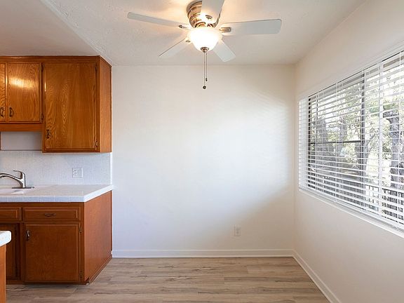 5th image of 4172 Mississippi St APT 13