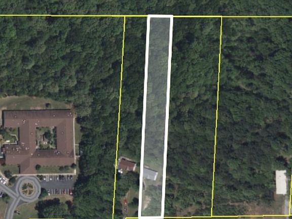 5th image of 881 Powers Blvd