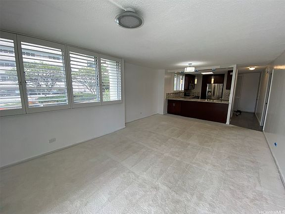 5th image of 1515 Ward Ave APT 101