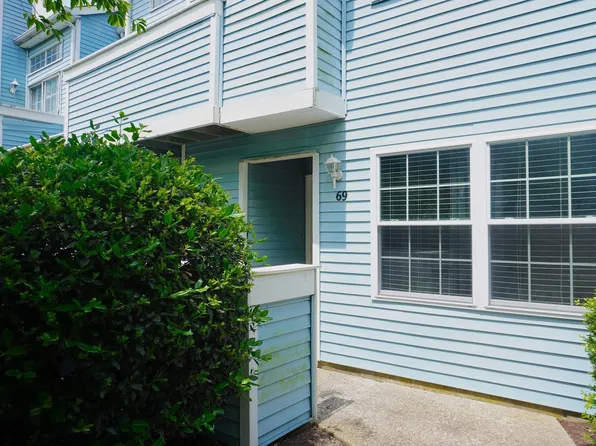 69 Heathercroft #69, Egg Harbor Township, NJ 08234