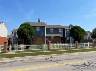 1017 Rambling Oaks Dr #4, Norman, OK 73072