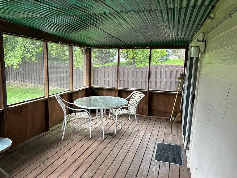 1902 Prairie Path Ln — Photo 2