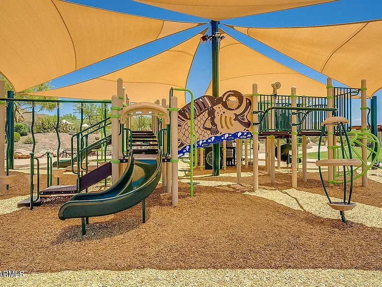 1019 W Spur Dr — Photo 48
