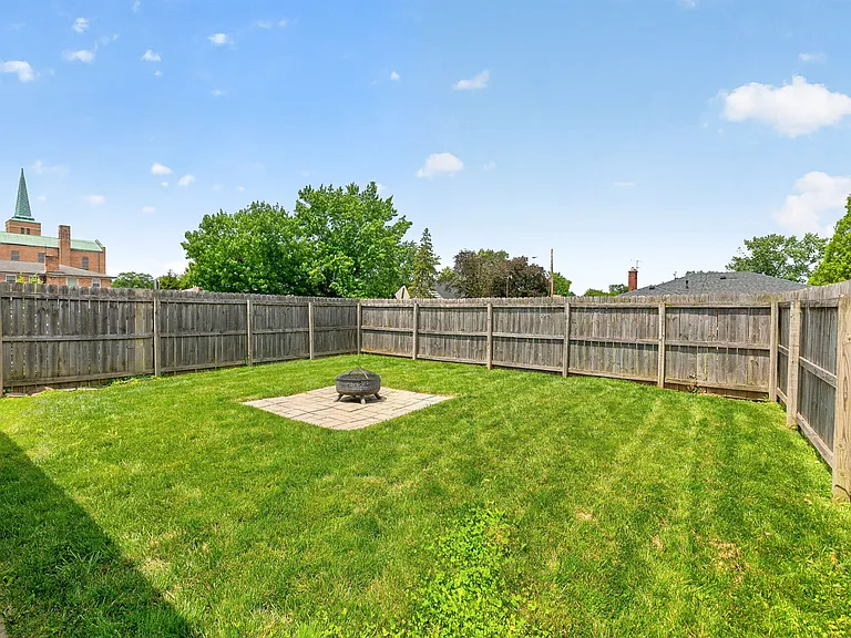 1678 Oakland Park Ave — Photo 4