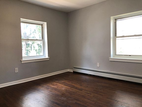 4th image of 78 Clendenny Ave #3A