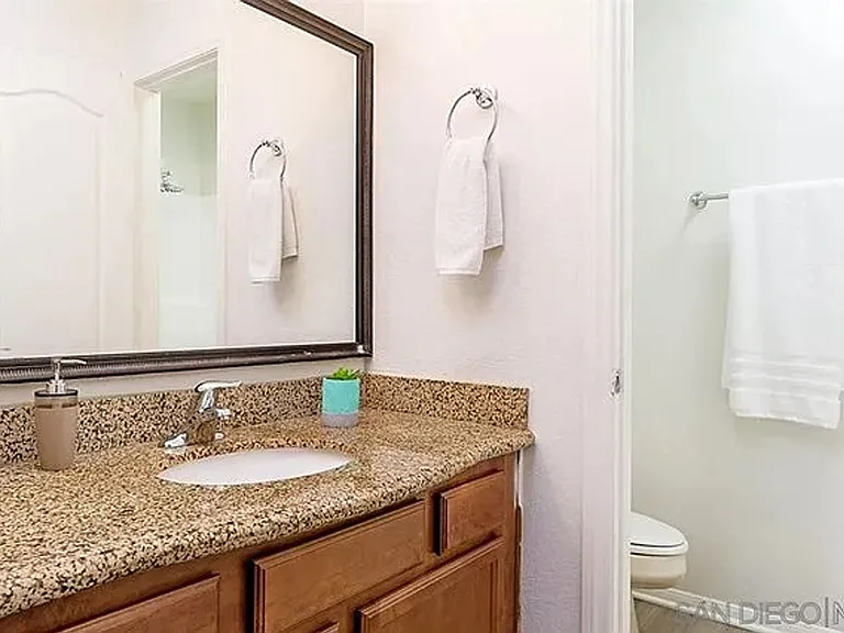 517 Calle Montecito #87 — Photo 9
