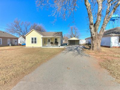 308 E Broadway Ave, Kingfisher, OK, 73750