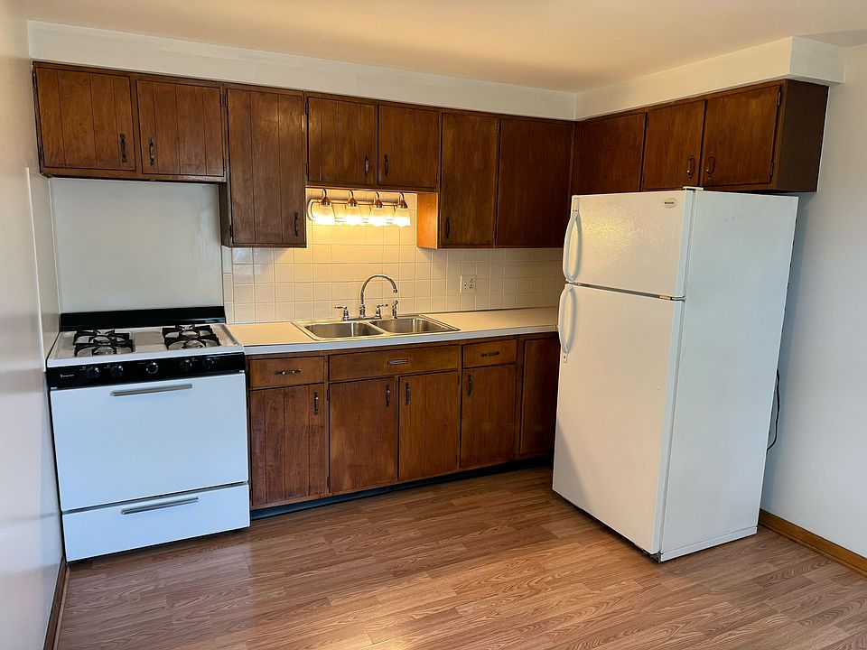 1st image of 50 School St APT 17