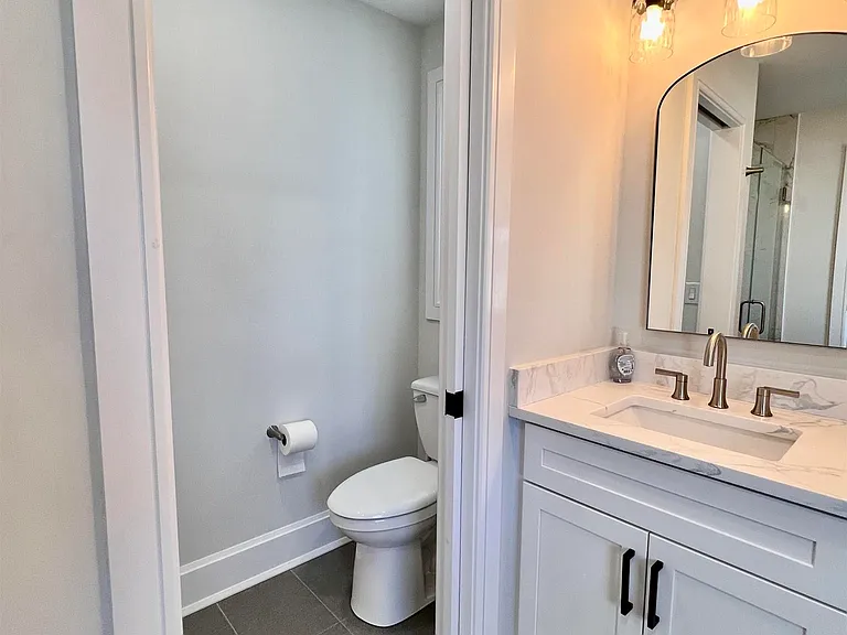 16A S Fredericksburg Ave — Photo 30
