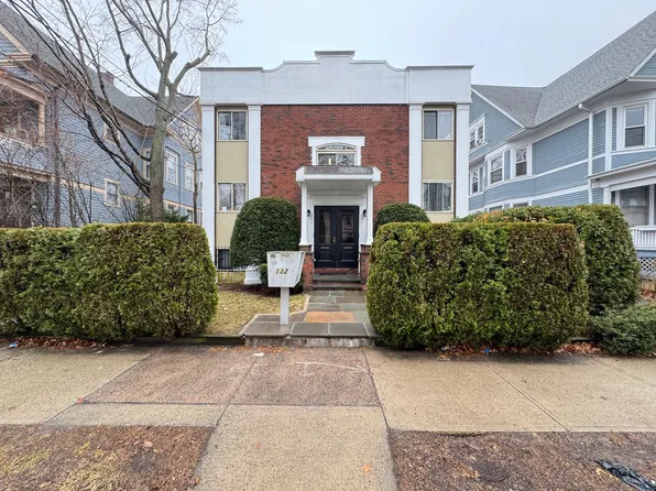 132 Edwards St, 132 Edwards St #3-E, New Haven, CT 06511