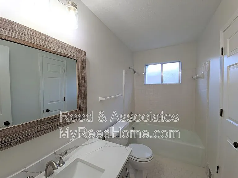 8403 Pine Valley Ln — Photo 11
