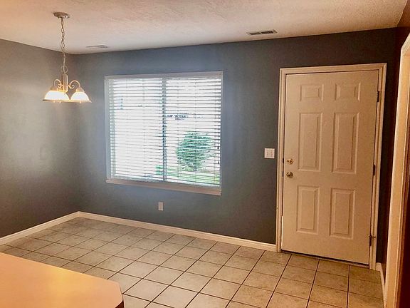 2nd image of 130 S 200 W APT 6