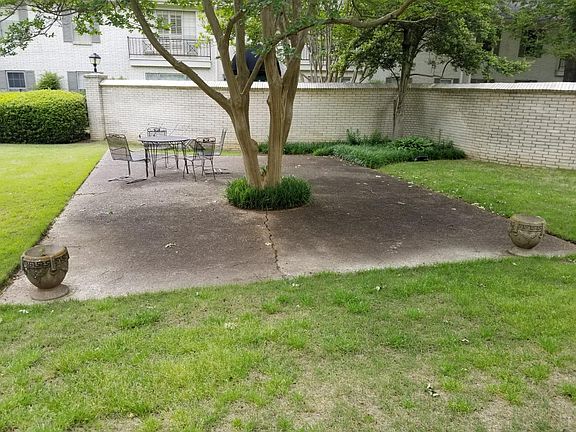 4th image of 280 W Central Park St APT 2