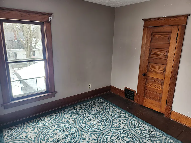 Upstairs bedroom 2