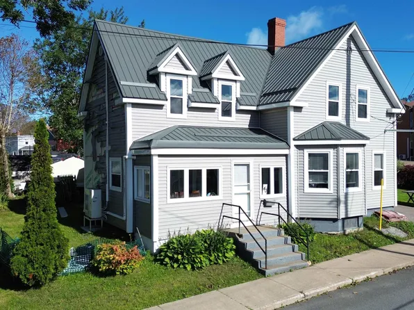 40 Pleasant St, North Sydney, NS B2A 1K9