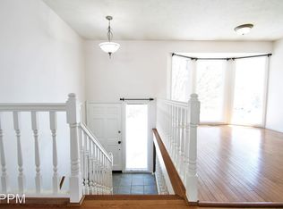 5512 N 128th St, Omaha, NE 68164