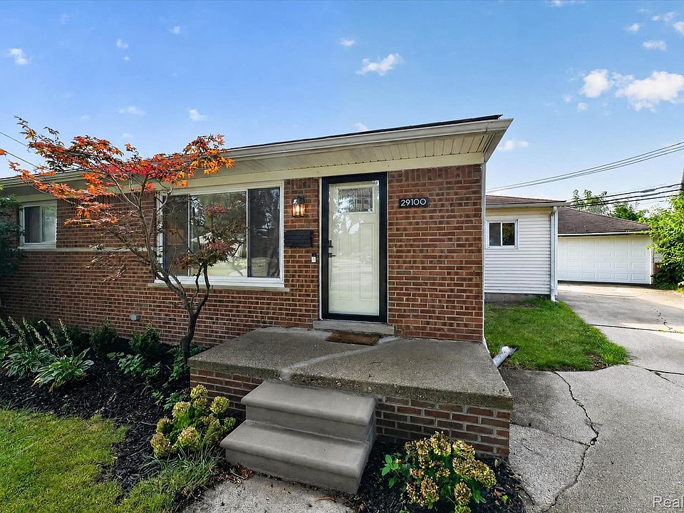 1st image of 29100 Fourner Ave