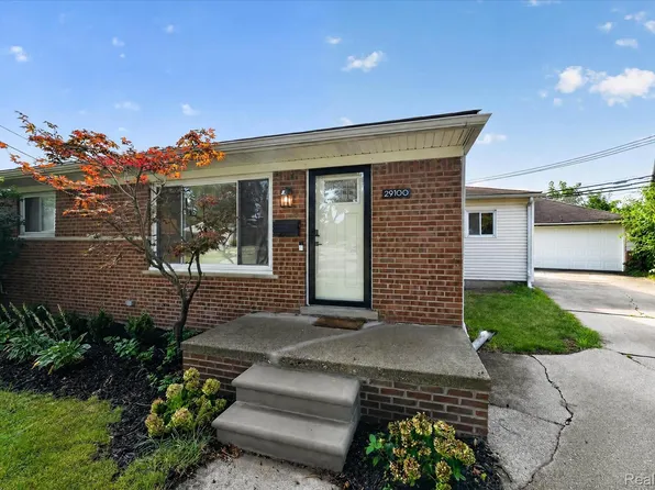 29100 Fourner Ave, Madison Heights, MI 48071