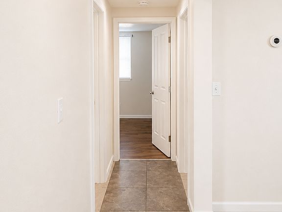 4th image of 734 E 11th Ave #5