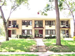 2910 Ashford Ln APT 8, Madison, WI 53713