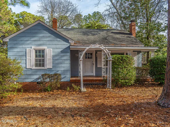 515 E Delaware Avenue, Southern Pines, NC 28387