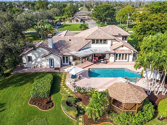 4th image of 6312 NW 75th Way