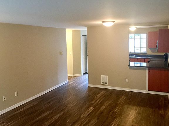 3rd image of 16150 SE Eastgate Way APT F102