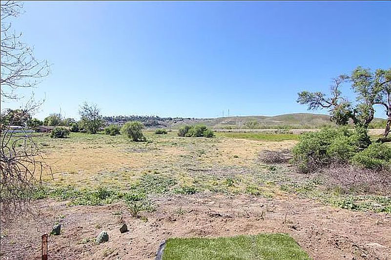 1st image of 3548 Ponderosa Dr