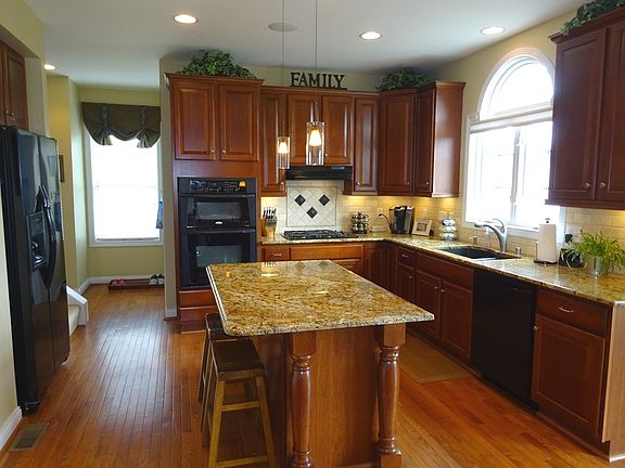 5th image of 1472 Rolling Meadows Ct