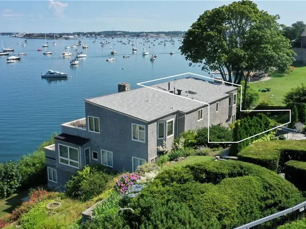 127 Harrison Ave APT 11, Newport, RI 02840