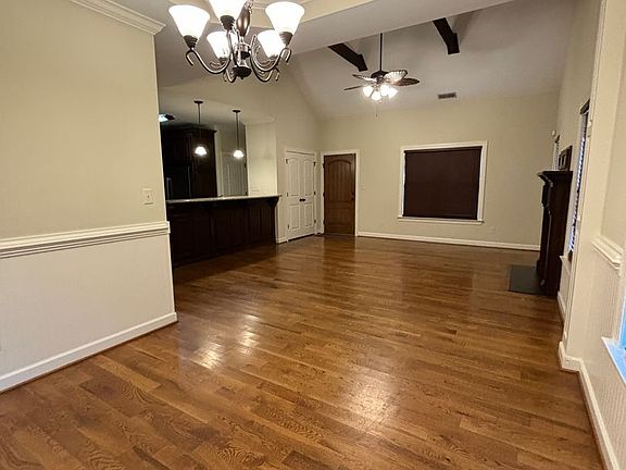 4th image of 105 E Stargrass Cir