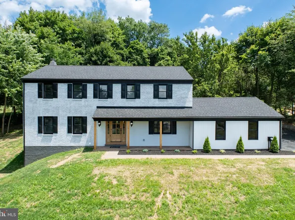 6 Lafitte Ct, Downingtown, PA 19335