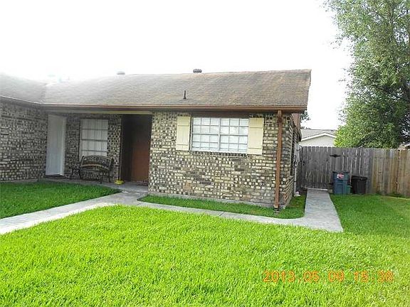 3rd image of 4036 N Woodbine St