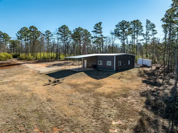 346 Anderson County Rd #1406, Palestine, TX 75801