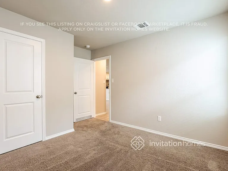 140 Hollywood Dr — Photo 11