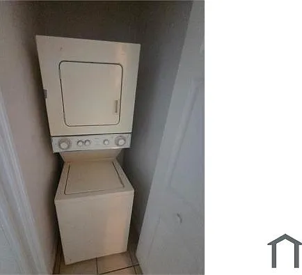 875 SW 6th Pl — Photo 9