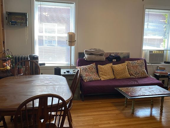 2nd image of 2150 W Berteau Ave APT 2N