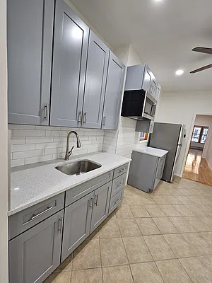 Rented by BELLMARC | media 2